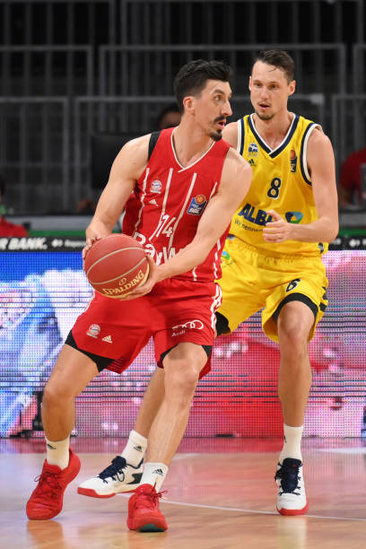 和阵容上的 和阵容上的